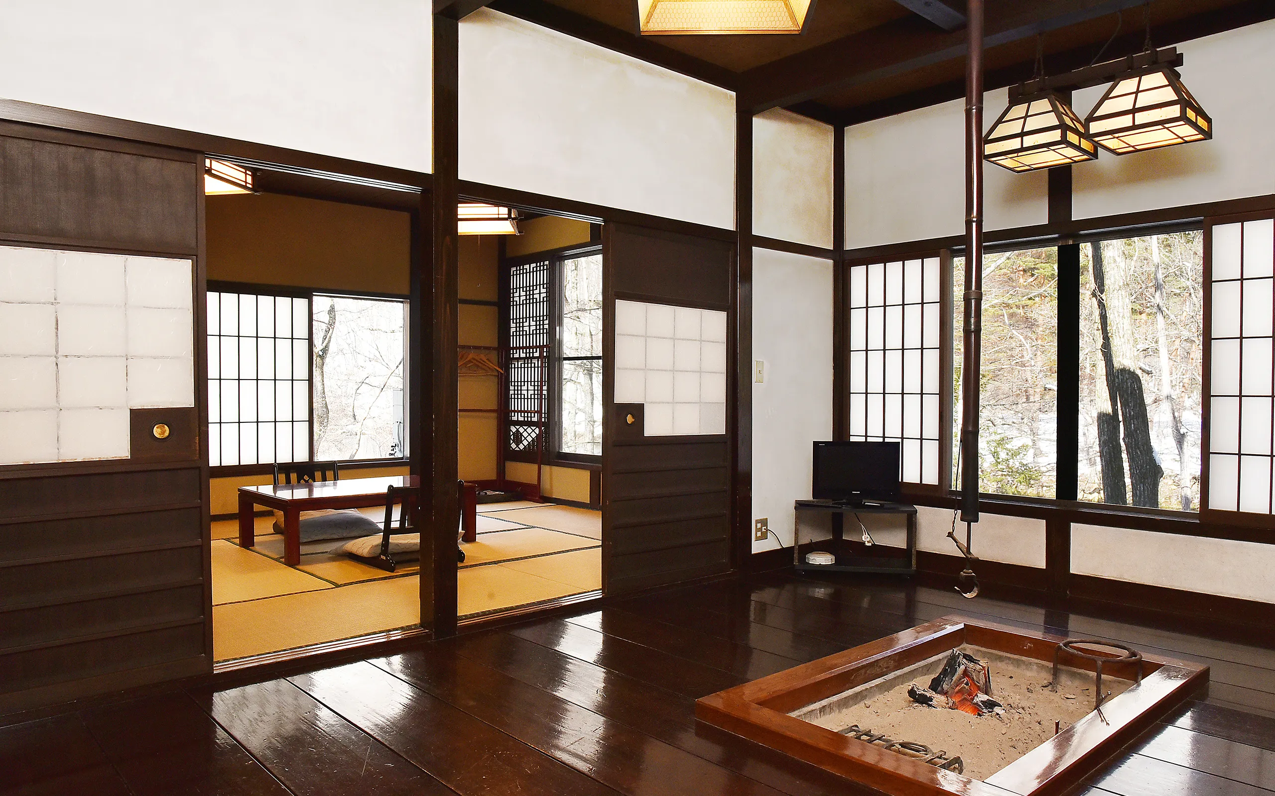 囲炉裏の間（ペット可）