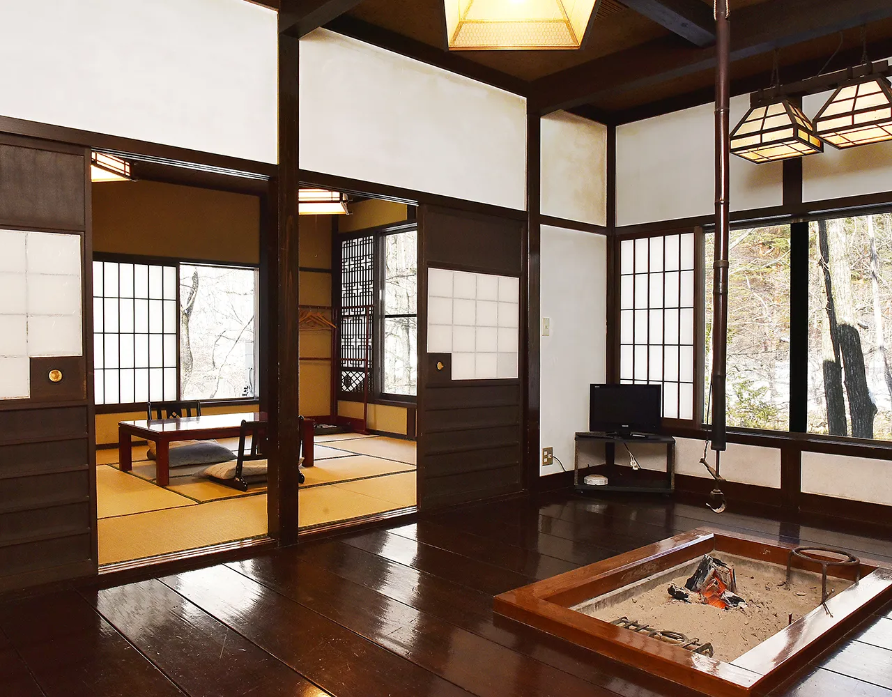 囲炉裏の間（ペット可）